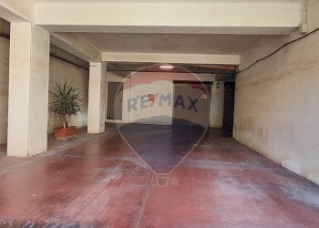 Ricezione / Lobby - Box VIA BOUGANVILLEA
 
19, Caltagirone - foto 3