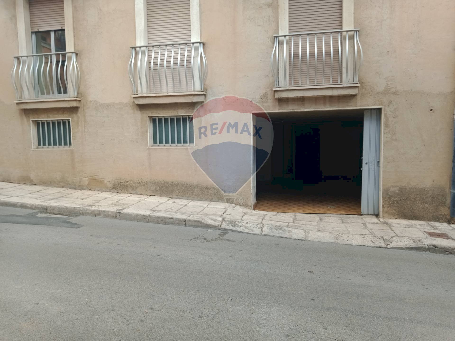 Edificio all\'aperto - Trilocale Via Mario Rapisardi
 
54, Ragusa - foto 3