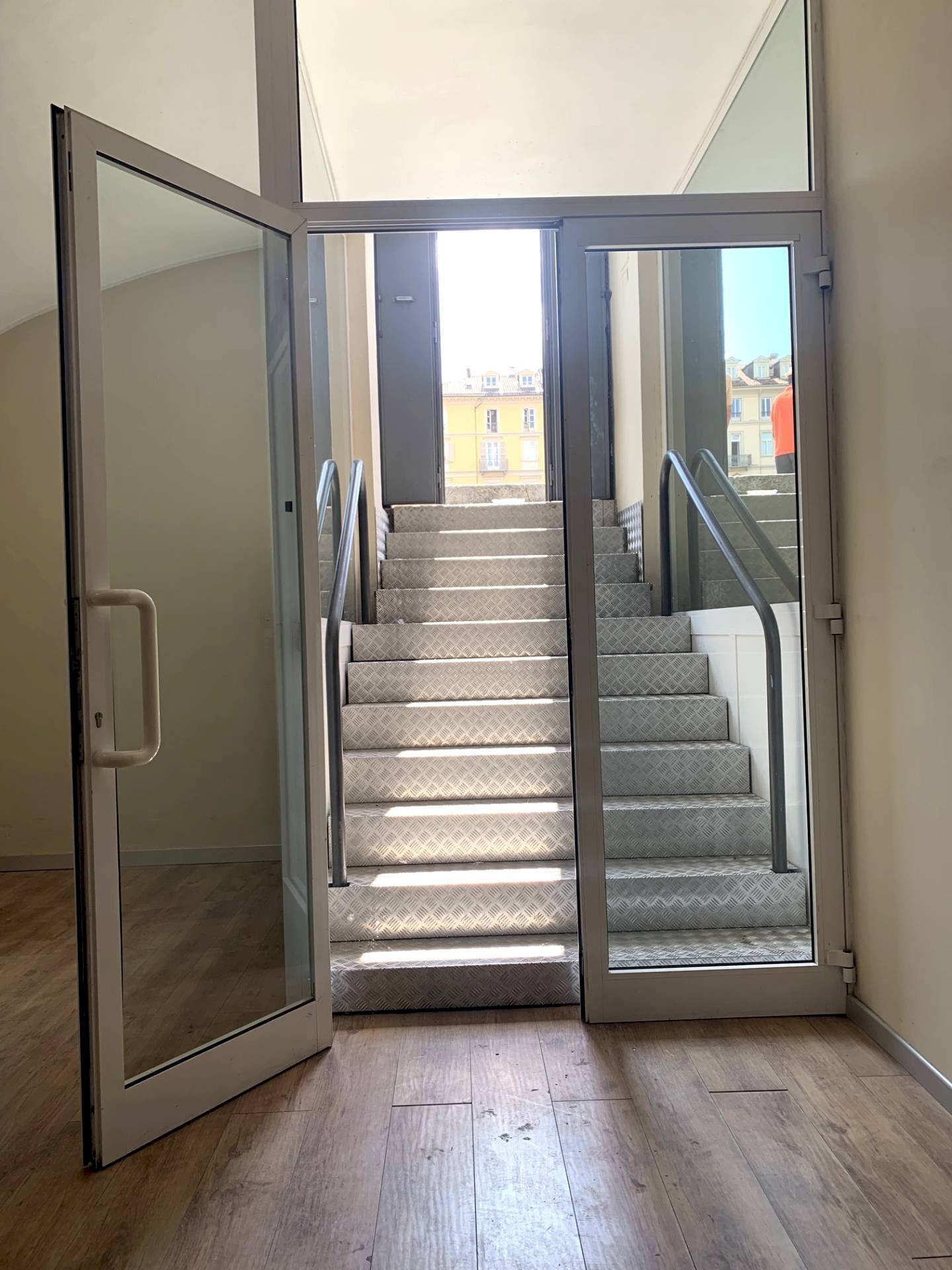 Foto 4 - Locale Commerciale Piazza Solferino
 
14, Torino - foto 3