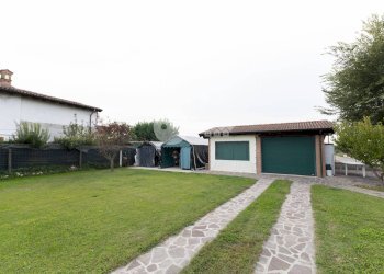 Foto 8 - Villa VIA CREMONA
 
100, Borgo San Giacomo - foto 8
