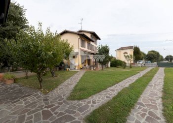 Foto 10 - Villa VIA CREMONA
 
100, Borgo San Giacomo - foto 10