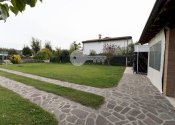 Foto 11 - Villa VIA CREMONA
 
100, Borgo San Giacomo - foto 11