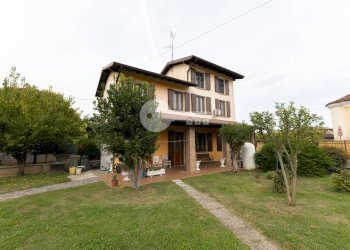 Foto 14 - Villa VIA CREMONA
 
100, Borgo San Giacomo - foto 14