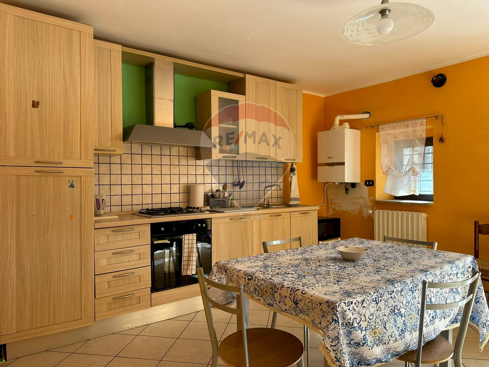 Foto 1 - Casa indipendente Via Borgo
 
21, Rocchetta a Volturno - foto 1