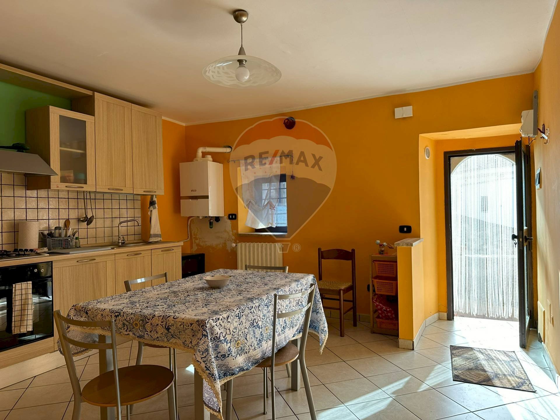 Foto 3 - Casa indipendente Via Borgo
 
21, Rocchetta a Volturno - foto 3