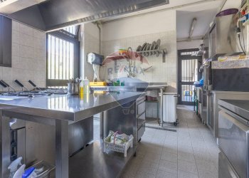 Cucina - Stable - Palace VIA SAN GIUSEPPE
 
32, Castelseprio - photo 15