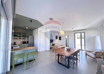 Sala da pranzo - Villa via Canepa
 
75, Marsala - foto 5