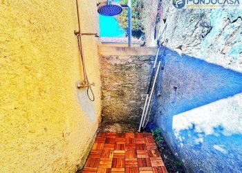 doccia esterna - Casa semi indipendente via bertuccio, Seravezza - foto 40