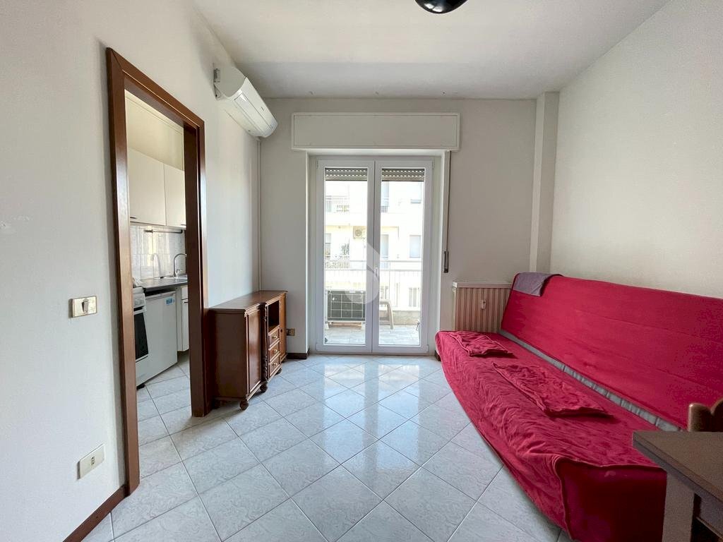 Two-room apartment Via Hermada, Milano (neighborhood Niguarda) - photo 1