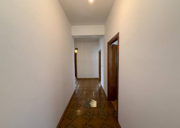 Foto 5 - Quadrilocale VIALE SULMONA
 
2, Campo di Giove - foto 5