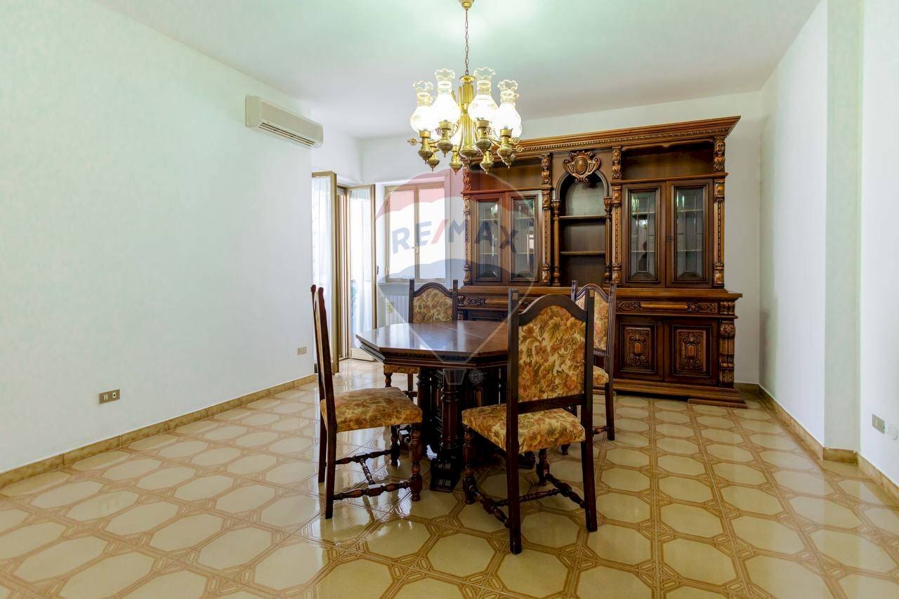 Sala da pranzo - Four-room apartment Via Beato Bartolo Longo
 
5, Ostuni - photo 2