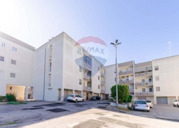 Edificio all\'aperto - Quadrilocale Via Beato Bartolo Longo
 
5, Ostuni - foto 1