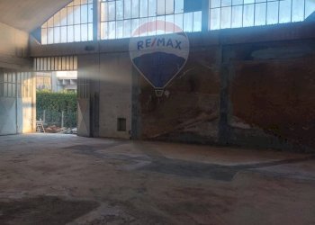 Parcheggio - Capannone Bardello - foto 3