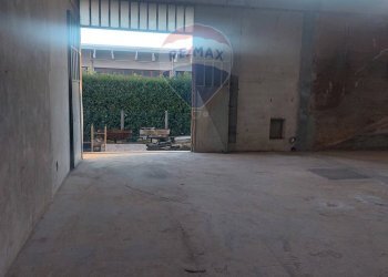 Parcheggio - Capannone Bardello - foto 7