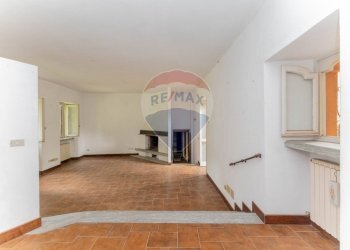 Soggiorno - Quadrilocale via mentana
 
2, Besozzo - foto 40