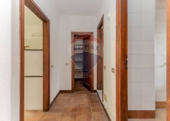 Hall / corridoio - Quadrilocale via mentana
 
2, Besozzo - foto 42