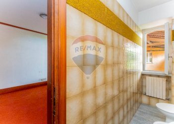 Bagno - Quadrilocale via mentana
 
2, Besozzo - foto 57