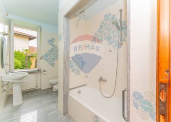 Bagno - Quadrilocale via mentana
 
2, Besozzo - foto 66