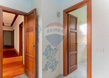 Hall / corridoio - Quadrilocale via mentana
 
2, Besozzo - foto 69