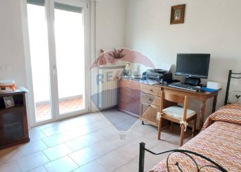 Camera / camera da letto - Independent house Bogogno - photo 28