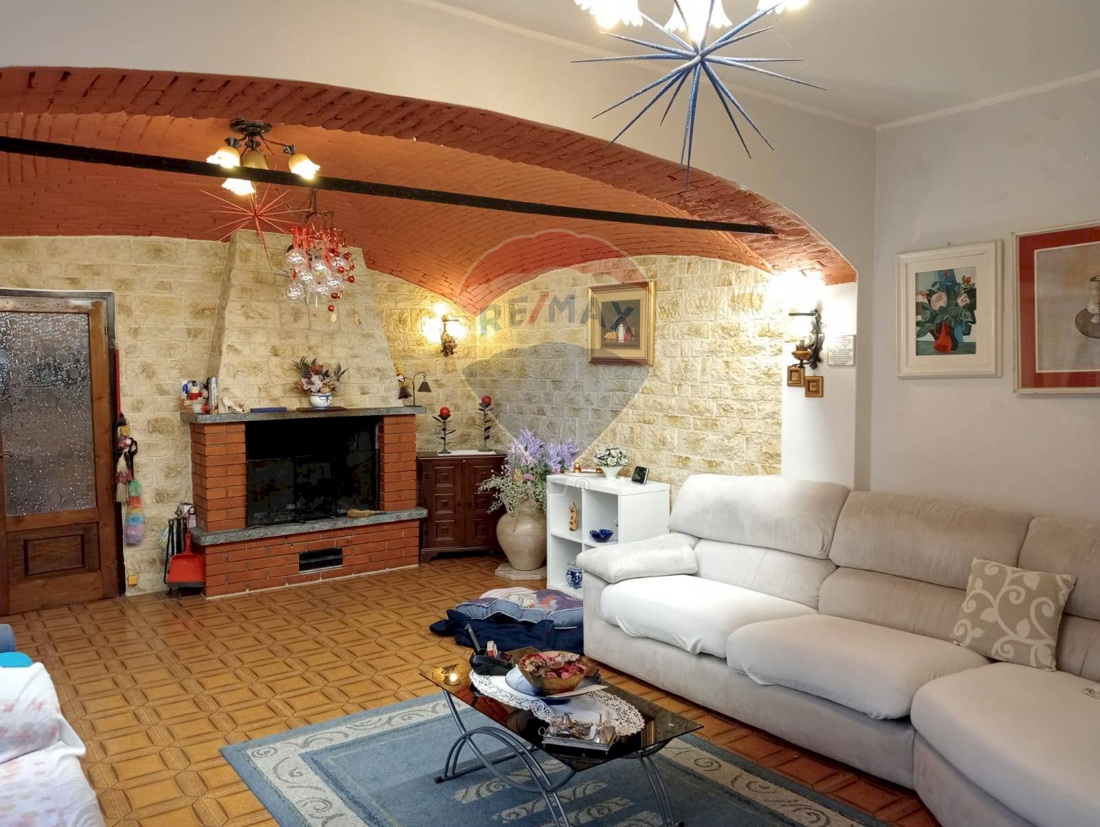 Soggiorno - Casa indipendente Pombia - foto 2