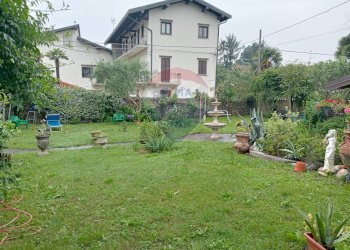 Giardino - Casa indipendente Pombia - foto 4