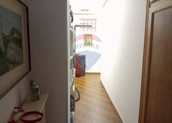 Hall / corridoio - Casa indipendente Pombia - foto 28