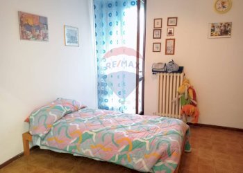 Camera / camera da letto - Casa indipendente Pombia - foto 39