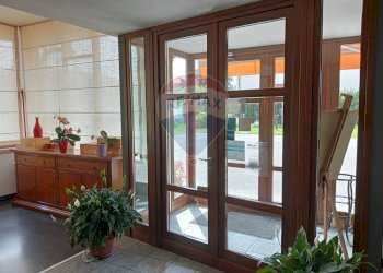 Ricezione / Lobby - Locale Commerciale Fontaneto d'Agogna - foto 14