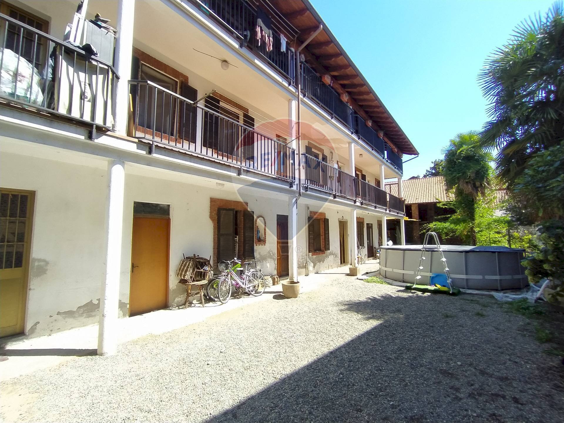 Edificio all\'aperto - Casa indipendente Carpignano Sesia - foto 2