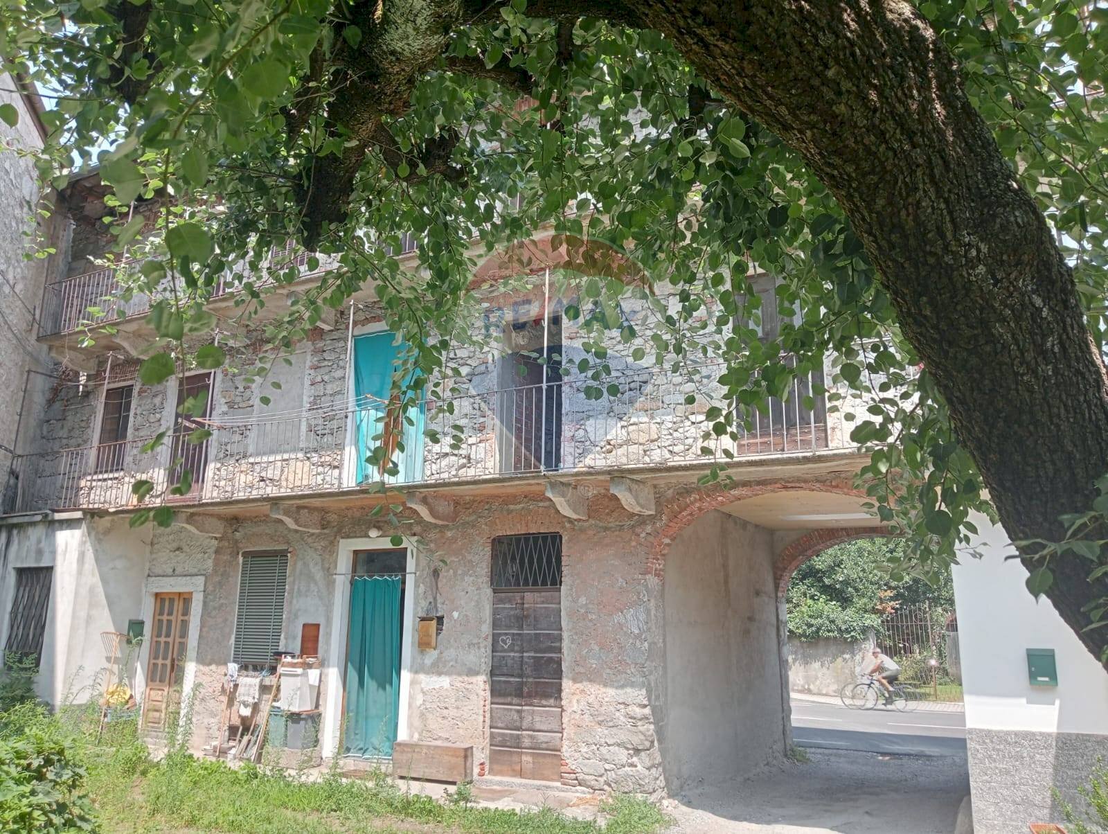 Edificio all\'aperto - Casa semi indipendente Gravellona Toce - foto 1