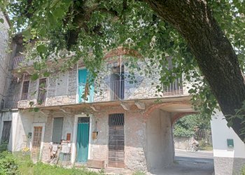 Edificio all\'aperto - Casa semi indipendente Gravellona Toce - foto 1