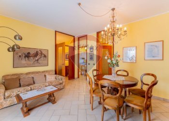 Sala da pranzo - Casa semi indipendente via monterosa
 
23, Pombia - foto 29