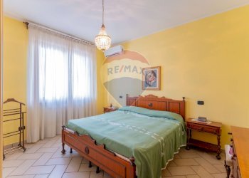 Camera / camera da letto - Casa semi indipendente via monterosa
 
23, Pombia - foto 35