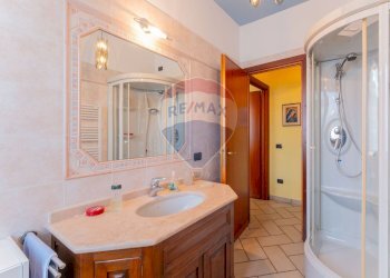 Bagno - Casa semi indipendente via monterosa
 
23, Pombia - foto 39