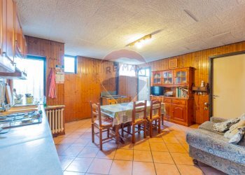 Sala da pranzo - Casa semi indipendente via monterosa
 
23, Pombia - foto 54