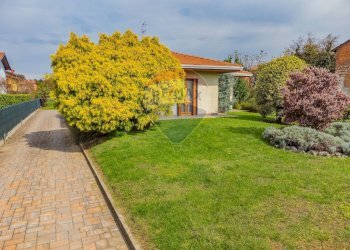 Giardino - Casa semi indipendente via monterosa
 
23, Pombia - foto 103