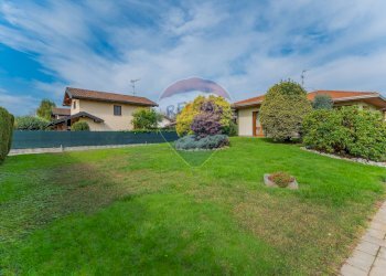 Giardino - Casa semi indipendente via monterosa
 
23, Pombia - foto 108