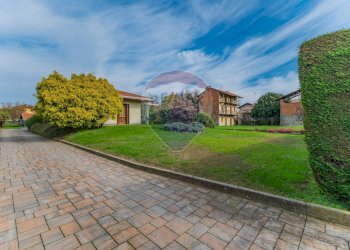 Giardino - Casa semi indipendente via monterosa
 
23, Pombia - foto 111