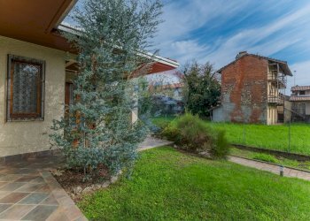 Giardino - Casa semi indipendente via monterosa
 
23, Pombia - foto 116