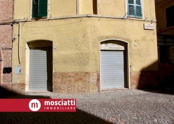 Foto 2 - Locale Commerciale Via Boldrini
1-3, Matelica - foto 2