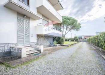 Casa all\'aperto - Independent house STRADA STATALE AURELIA
20, San Giuliano Terme - photo 7