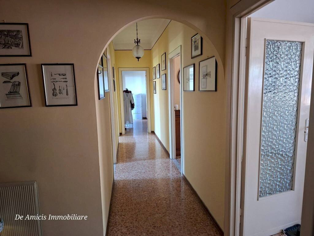 Corridoio - Quadrilocale via Roma, 5, Ventimiglia - foto 3