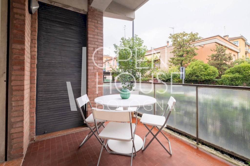 Terrazzo - Trilocale via Luciano Toso Montanari, Bologna (zona Massarenti) - foto 1