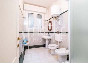 Bagno - Trilocale via Luciano Toso Montanari, Bologna (zona Massarenti) - foto 8