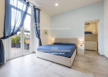 Camera da letto - Bilocale via Antonio Gramsci, 29, Genova (zona Centro Storico) - foto 16