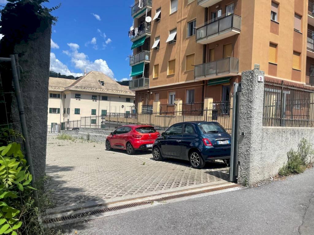 Posto macchina - Box via Costantino Reta, Genova (zona Bolzaneto) - foto 2