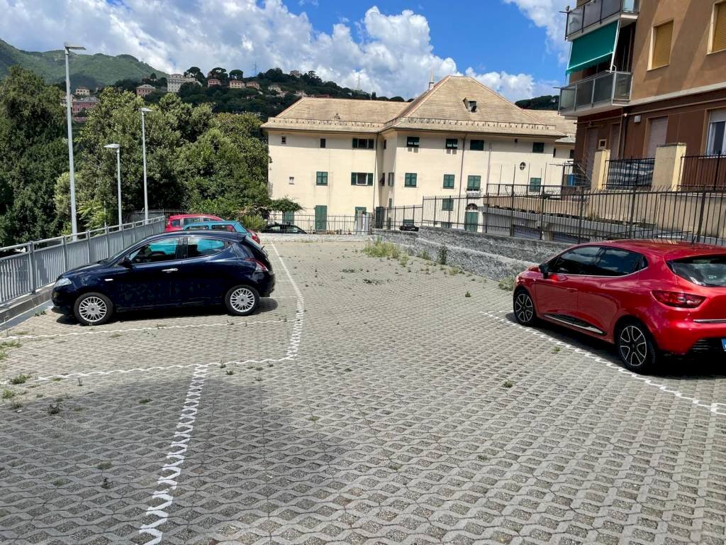 Posto macchina - Box via Costantino Reta, Genova (zona Bolzaneto) - foto 3