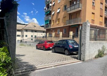 Posto macchina - Box via Costantino Reta, Genova (zona Bolzaneto) - foto 2