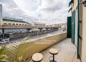 Terrazzo - Bilocale via Antonio Gramsci, 29, Genova (zona Centro Storico) - foto 1